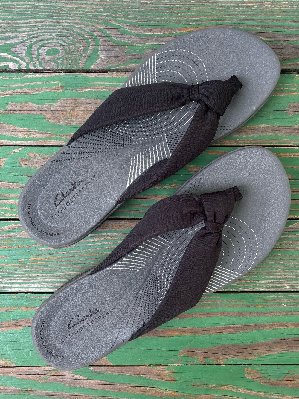Clarks CloudSteppers Arla Glison Black Sandals Sz 9 M Slippers Flip Flop NEW